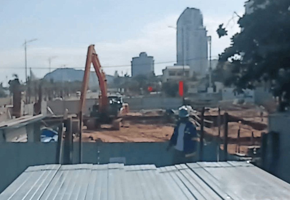Thép hộp mạ kẽm giao tại công trình